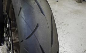 HONDA CB650R E-Clutch 2025 RH17