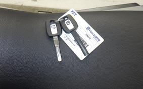 HUSQVARNA SVARTPILEN 401 2021