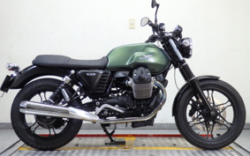 MOTO GUZZI MOTO GUZZI V7 STONE 2015 ZGULW