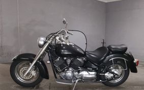 YAMAHA DRAGSTAR 1100 CLASSIC 2003 VP13J