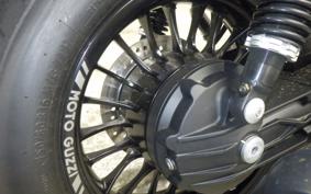 MOTO GUZZI V9 BOBBER 2018