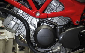HONDA VTR 250 Gen. 2 2024 MC33
