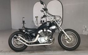 YAMAHA VIRAGO 250 3DM