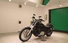 HONDA SHADOW 400 SLASHER 2000 NC40