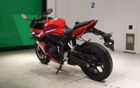 HONDA CBR650R E-Clutch 2025 RH17