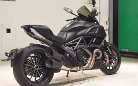 DUCATI DIAVEL 2014