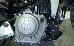 HUSQVARNA SVARTPILEN 250 1985