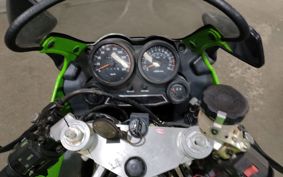 KAWASAKI GPZ400R ZX400D