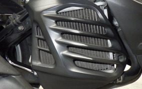 YAMAHA N-MAX 2022 SE86J