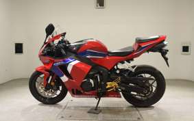 HONDA CBR600RR 2021 PC40
