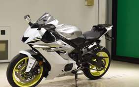 YAMAHA YZF-R6 2017