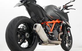 KTM 1290 SUPER DUKE R 2020 V3940