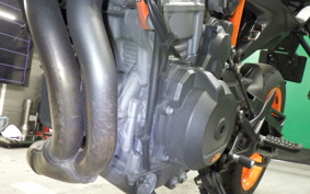 KTM 890 DUKE R 2021