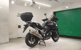 SUZUKI DL1000 ( V-Strom 1000 ) A 2015 VU51A