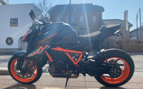 KTM 1290 SUPER DUKE-R 2022 V3940