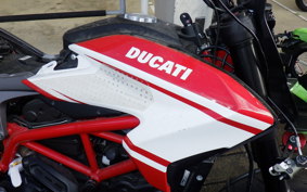 DUCATI HYPERMOTARD 820SP 2015