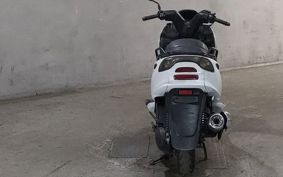 YAMAHA MAJESTY 125 SE27