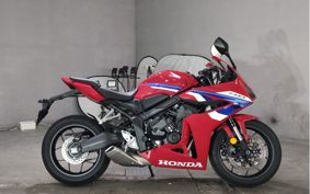 HONDA CBR650R E-Clutch 2025 RH17