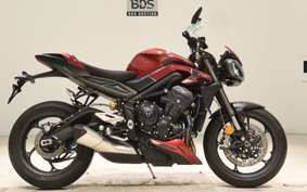 TRIUMPH STREET TRIPLE RS 2025