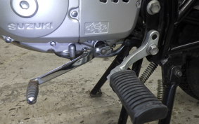 SUZUKI GN125 H 2025