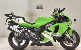 KAWASAKI NINJA ZX-7R 1999