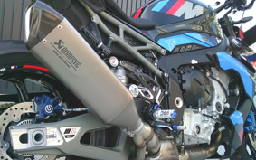 BMW M1000R 2025 0P51