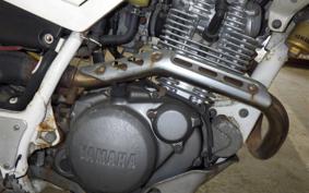 YAMAHA SEROW 225 W 4JG