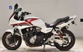 HONDA CB1300SB SUPER BOLDOR A 2011 SC54