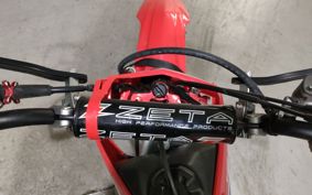 HONDA CRF125F JE03