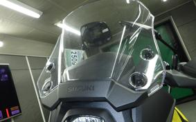 SUZUKI Vｽﾄﾛｰﾑ650XTA 2026 C733M