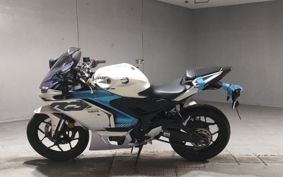 YAMAHA YZF R-3 2025 RH25J