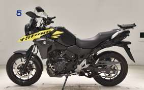 SUZUKI Vｽﾄﾛｰﾑ250 2025