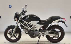 HONDA VTR 250 Gen. 2 MC33