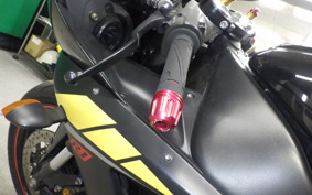 YAMAHA YZF-R1 2002