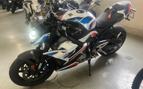 BMW M1000R 2023 0E81