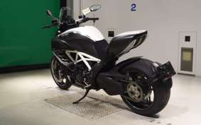 DUCATI DIAVEL AMG 2012