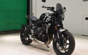 TRIUMPH TRIDENT 600 2023