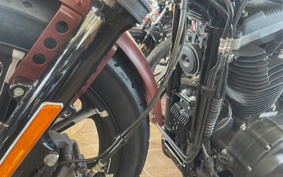 HARLEY XL883N 2018 LE2