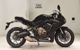 HONDA CBR650R 2021 RH03