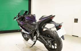 YAMAHA YZF-R25 A 2011 RG74J
