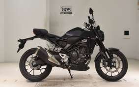 HONDA CB250R 2015 MC52