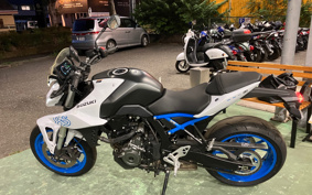 SUZUKI GSX-8S 2023 EM1AA