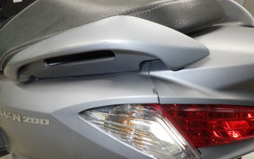 SUZUKI SKYWAVE 200 (Burgman 200) CH41A