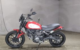 DUCATI  DUCATI  SCRAMBLER  ICON  2018 K102JA