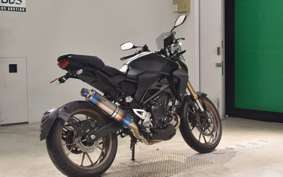 HONDA CB250R MC52
