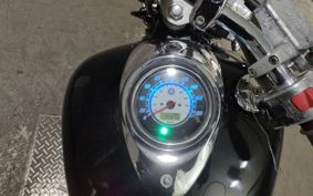 YAMAHA DRAGSTAR 1100 2002 VP13J