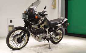 HONDA AFRICA TWIN 750 2001