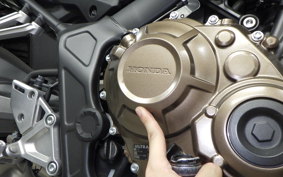 HONDA CB650R 2025 RH17