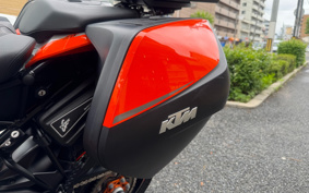 KTM 1290 SUPER DUKE GT 2016 V6940