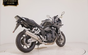 HONDA CB1300SB SUPER BOLDOR 2025 SC54